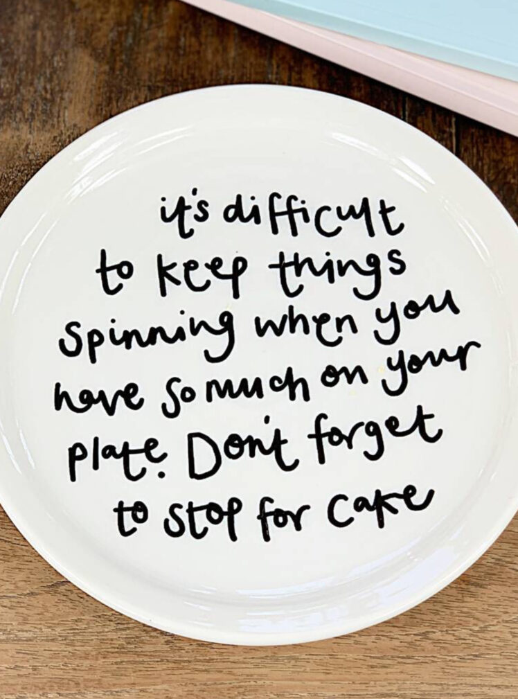 Stop for cake porcelain plate