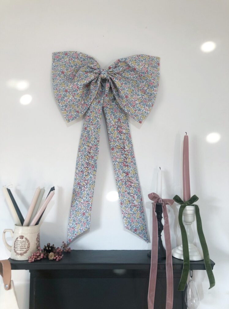 Liberty forget me not print tree topper bow